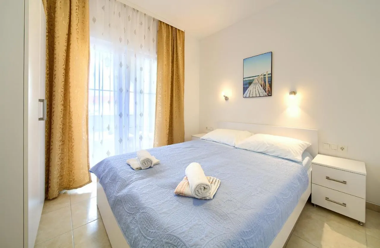 Apartmani Mara Matic Malinska Lägenhet