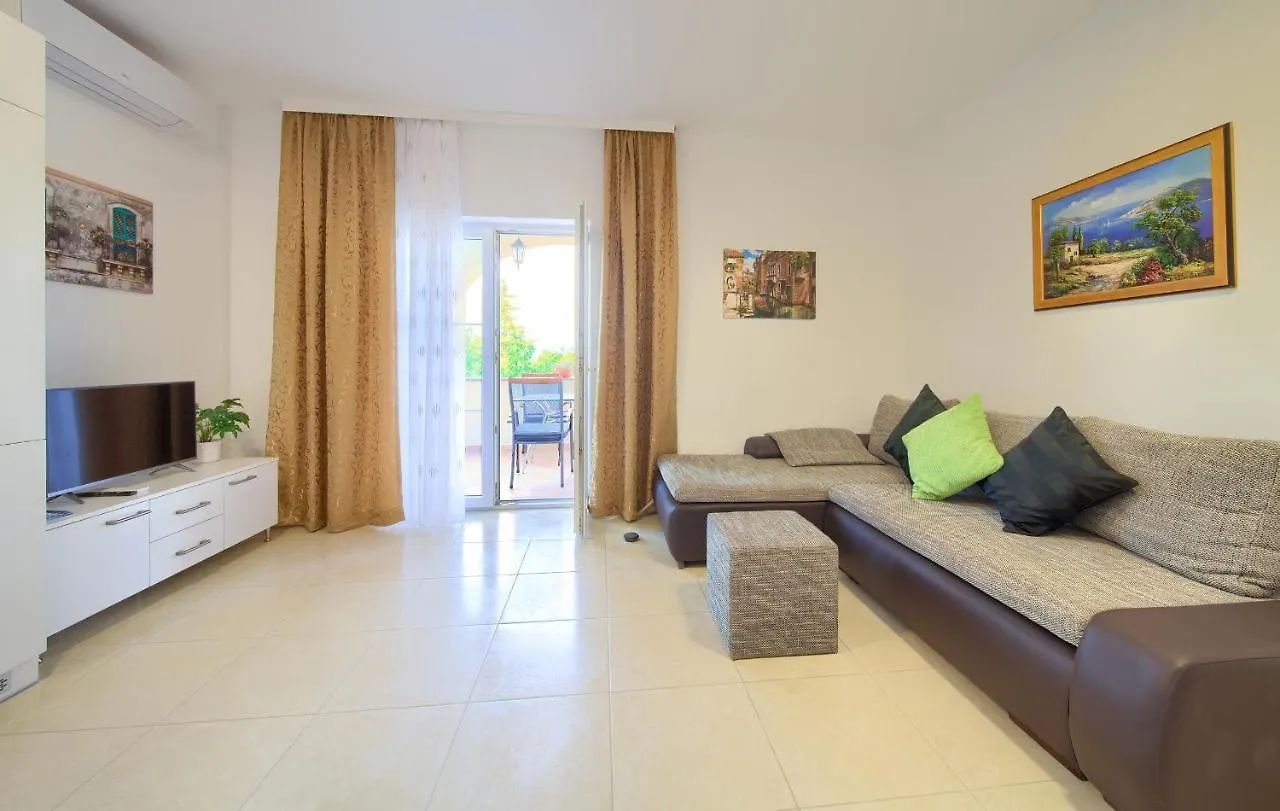Apartmani Mara Matic Malinska 0*,