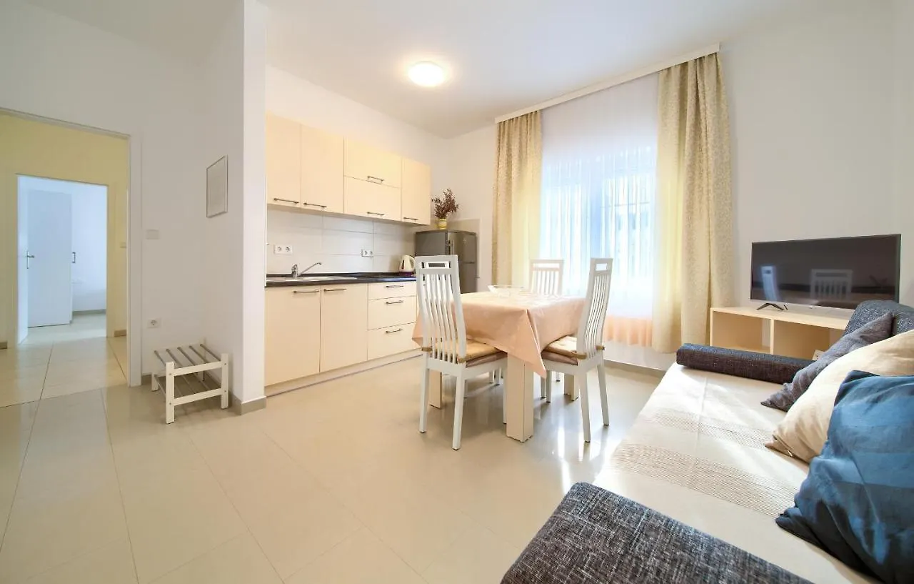 Apartmani Mara Matic Malinska Apartment
