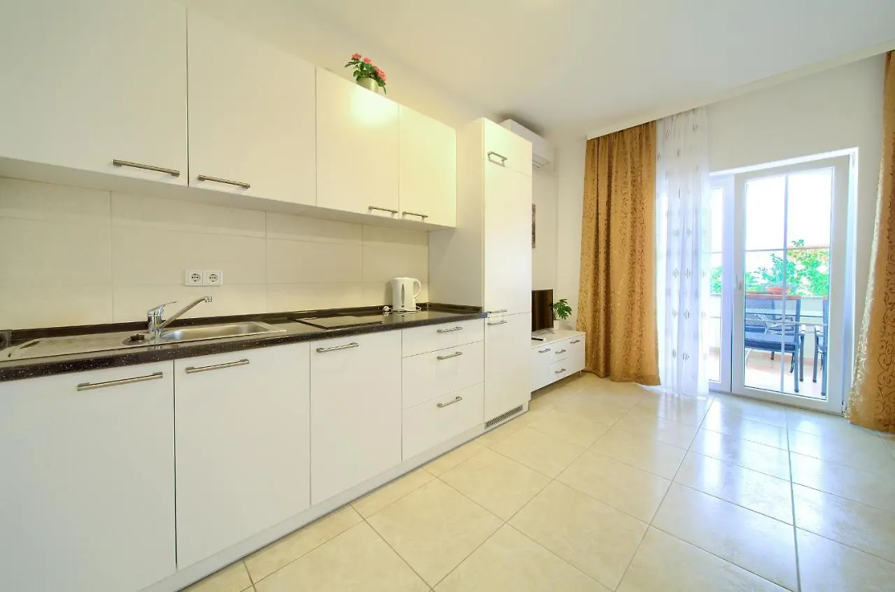 Apartmani Mara Matic Malinska 0*,
