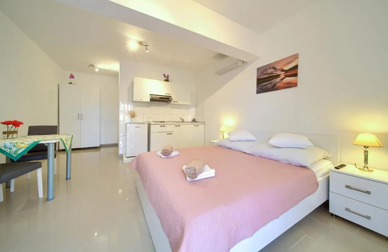 Apartmani Mara Matic Malinska Apartment